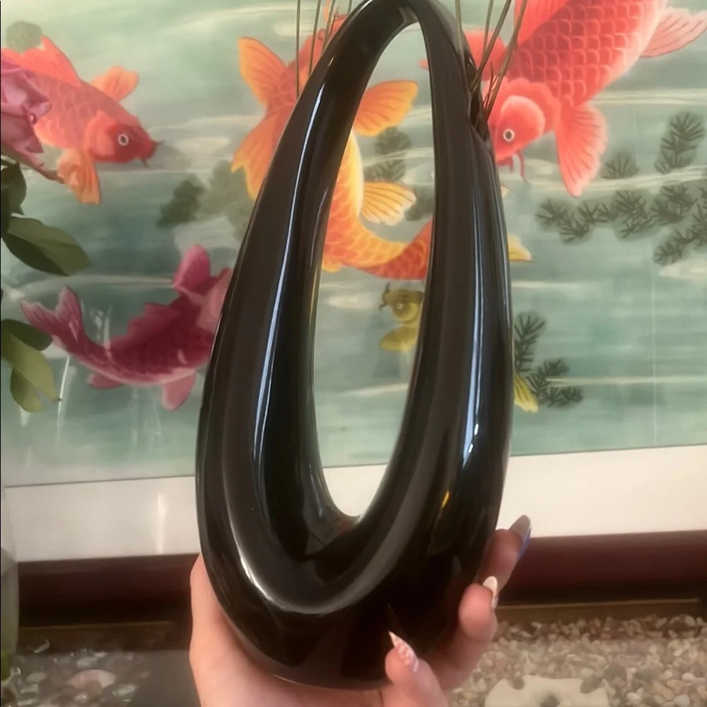 Toyo vintage Elegant Black Vase - Picture 8 of 10